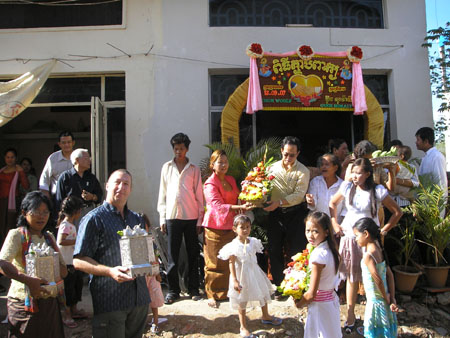 The handing out of the gifts